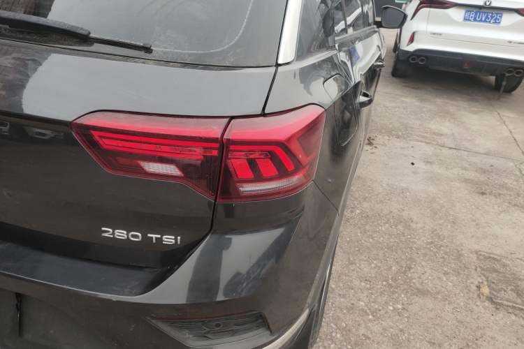 Used Volkswagen T-ROC 2021 Revised Version 280TSI DSG Two-Wheel Drive Elite Connect Edition Exterior 6