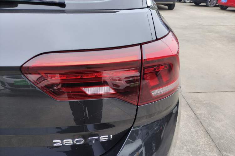 Used Volkswagen T-ROC 2021 Revised Version 280TSI DSG Two-Wheel Drive Elite Connect Edition Exterior 6