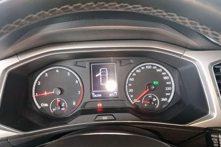 Used Volkswagen T-ROC 2021 Revised Version 280TSI DSG Two-Wheel Drive Elite Connect Edition Instrument Cluster