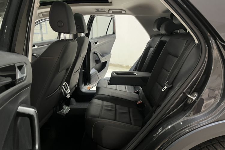 Used Volkswagen T-ROC 2021 280TSI DSG Two-Wheel Drive Comfort Connect 30th Anniversary Edition Interior 3