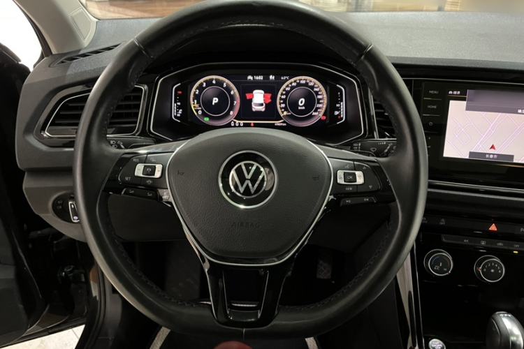 Used Volkswagen T-ROC 2021 280TSI DSG Two-Wheel Drive Comfort Connect 30th Anniversary Edition Interior 9