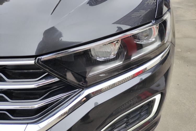 Used Volkswagen T-ROC 2021 Revised Version 280TSI DSG Two-Wheel Drive Elite Connect Edition Left Front Headlight