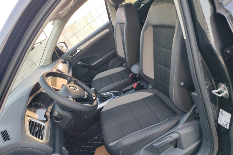Used Volkswagen T-ROC 2021 280TSI DSG Two-Wheel Drive Elite Connect Edition Left Front Seat