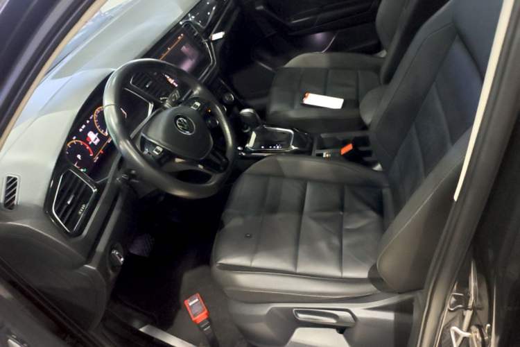 Used Volkswagen T-ROC 2021 280TSI DSG Two-Wheel Drive Comfort Connect Edition Left Front Seat