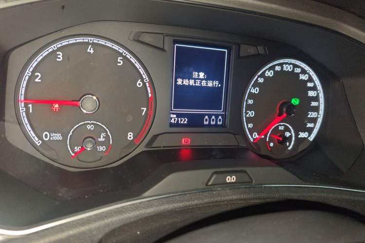 Used Volkswagen T-ROC 2021 280TSI DSG Two-Wheel Drive Elite Connect Edition Odometer Close Up