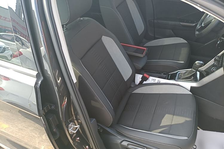Used Volkswagen T-ROC 2021 Revised Version 280TSI DSG Two-Wheel Drive Elite Connect Edition Right Front Seat