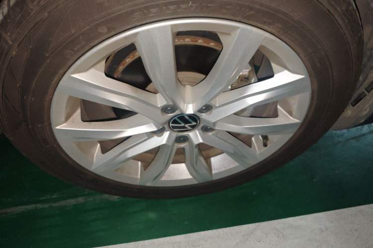 Used Volkswagen T-ROC 2021 280TSI DSG Two-Wheel Drive Elite Connect Edition Right Front Wheel Hub