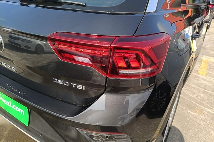 Used Volkswagen T-ROC 2021 Revised Version 280TSI DSG Two-Wheel Drive Elite Connect Edition Right Rear Taillight