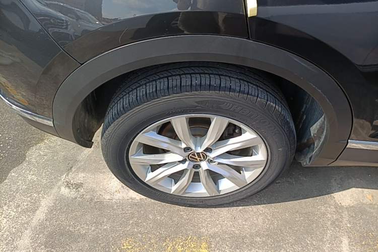 Used Volkswagen T-ROC 2021 Revised Version 280TSI DSG Two-Wheel Drive Elite Connect Edition Right Rear Wheel Hub