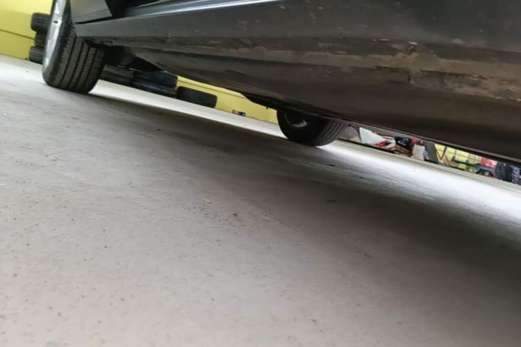 Used Volkswagen T-ROC 2021 Revised Version 280TSI DSG Two-Wheel Drive Elite Connect Edition Right Side Sill