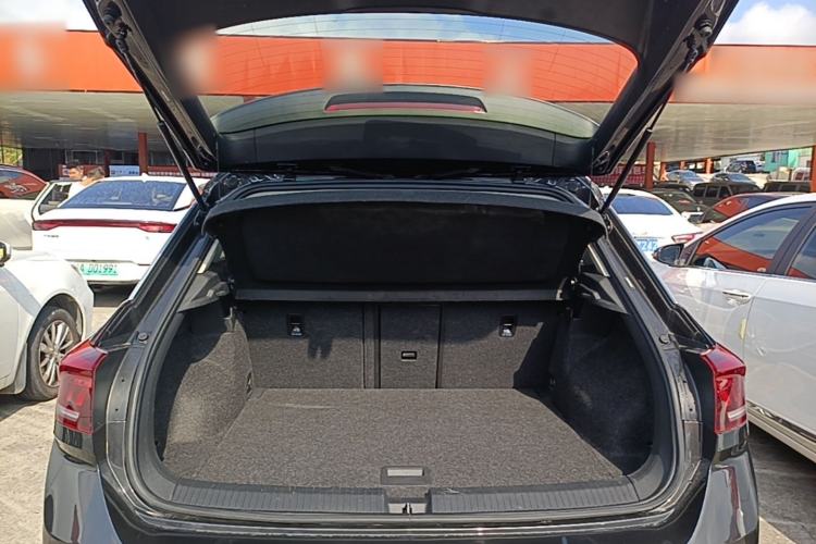 Used Volkswagen T-ROC 2021 Revised Version 280TSI DSG Two-Wheel Drive Elite Connect Edition Trunk