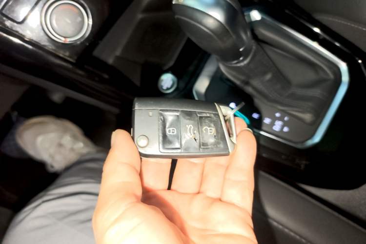 Used Volkswagen T-ROC 2021 280TSI DSG Two-Wheel Drive Comfort Connect Edition Vehicle Key