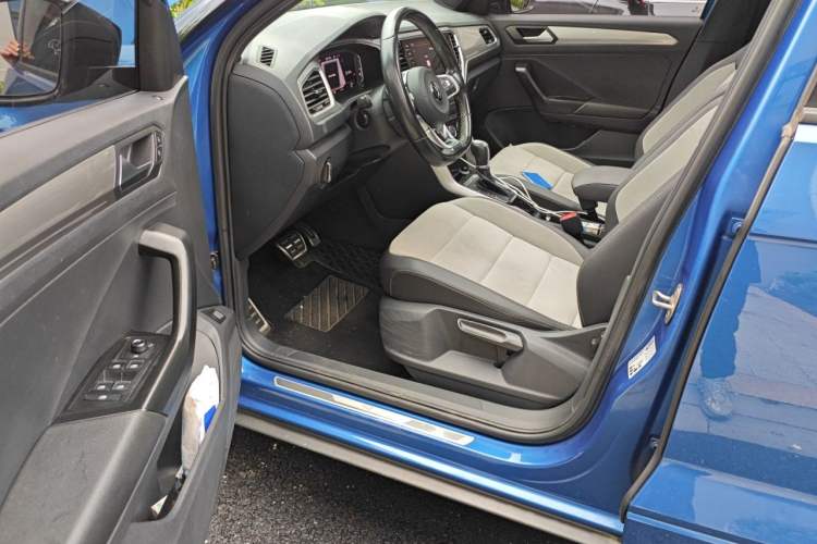Used Volkswagen T-ROC 2021 280TSI DSG Two-Wheel Drive R-Line Pro Connected Version Driver Seat
