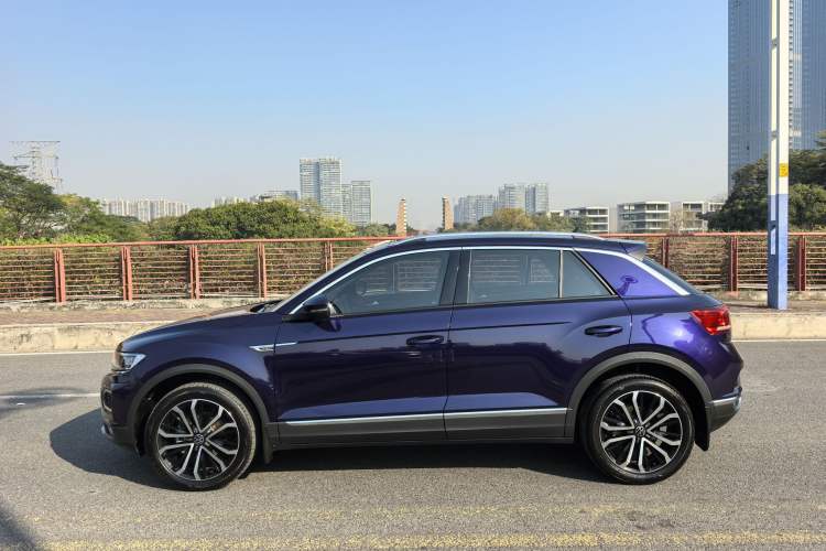 Used Volkswagen T-ROC 2021 280TSI DSG Two-Wheel Drive Comfort Connect Edition Exterior 11