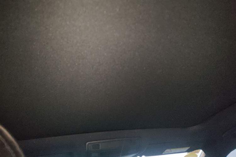 Used Volkswagen T-ROC 2021 280TSI DSG Two-Wheel Drive R-Line Pro Connected Version Headliner