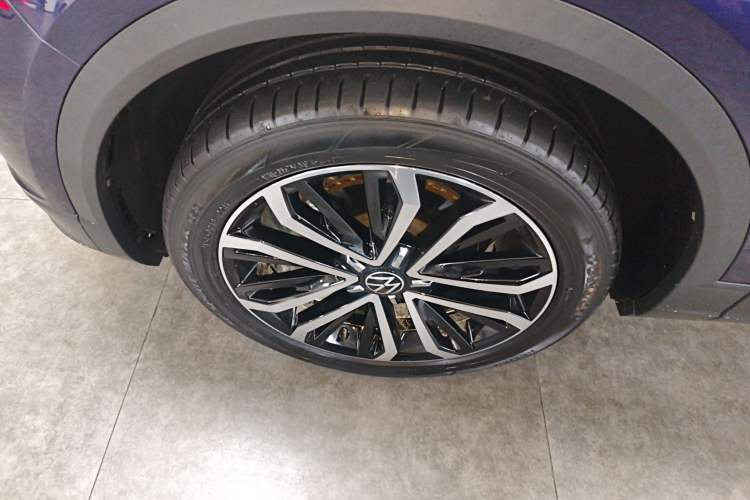 Used Volkswagen T-ROC 2021 280TSI DSG Two-Wheel Drive Comfort Connect Edition Left Front Wheel Hub