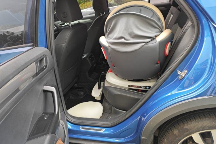 Used Volkswagen T-ROC 2021 280TSI DSG Two-Wheel Drive R-Line Pro Connected Version Left Rear Seat