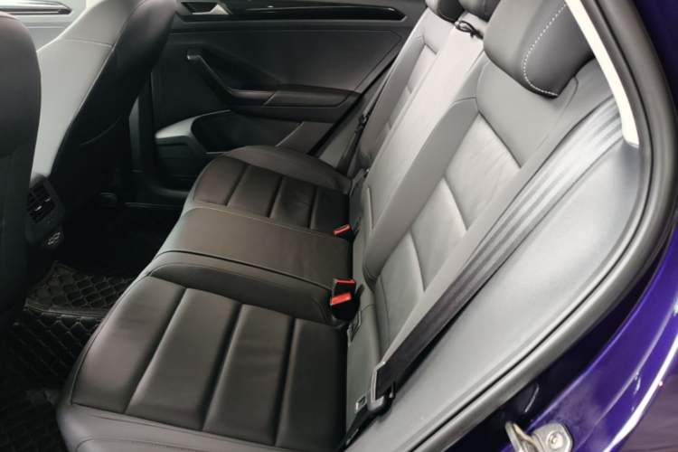 Used Volkswagen T-ROC 2021 280TSI DSG Two-Wheel Drive Comfort Connect Edition Left Rear Seat