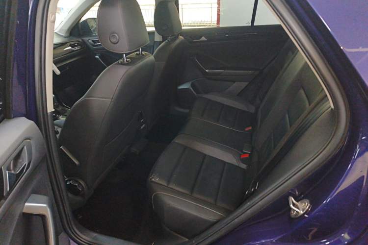 Used Volkswagen T-ROC 2021 280TSI DSG Two-Wheel Drive Comfort Connect Edition Left Rear Seat