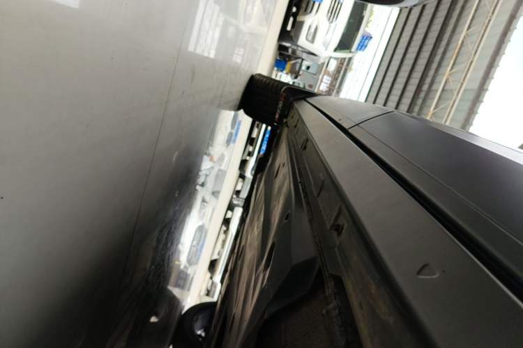 Used Volkswagen T-ROC 2021 280TSI DSG Two-Wheel Drive Comfort Connect Edition Left Side Sill