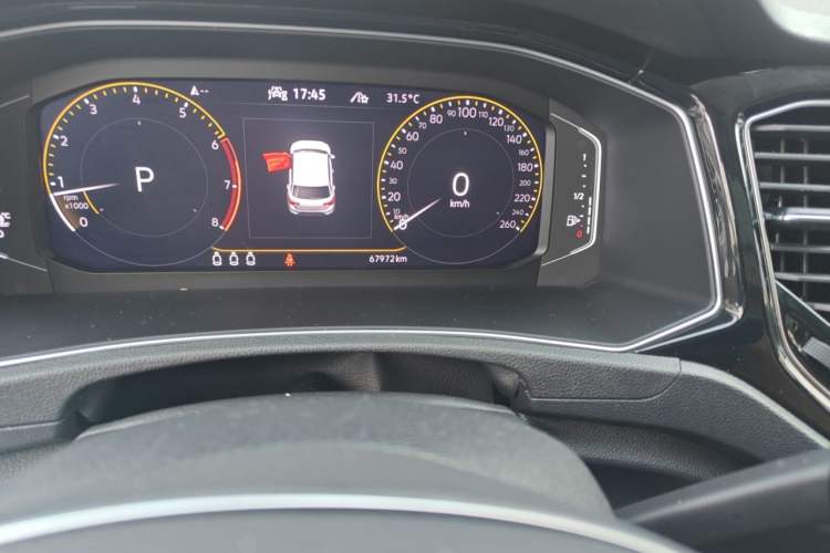 Used Volkswagen T-ROC 2021 Revised Version 280TSI DSG Two-Wheel Drive Comfort & Smart Connectivity Edition Odometer Close Up