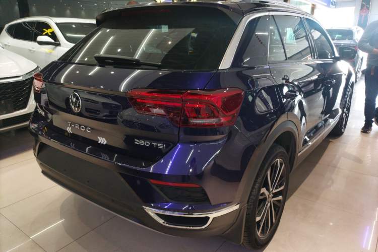 Used Volkswagen T-ROC 2021 280TSI DSG Two-Wheel Drive Comfort Connect Edition Rear Right 45 Deg