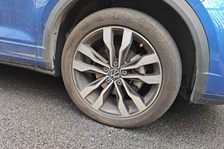 Used Volkswagen T-ROC 2021 280TSI DSG Two-Wheel Drive R-Line Pro Connected Version Right Front Wheel Hub