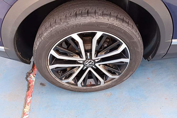 Used Volkswagen T-ROC 2021 Revised Version 280TSI DSG Two-Wheel Drive Comfort & Smart Connectivity Edition Right Rear Wheel Hub