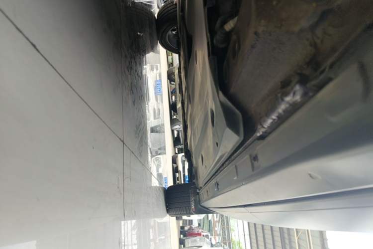 Used Volkswagen T-ROC 2021 280TSI DSG Two-Wheel Drive Comfort Connect Edition Right Side Sill