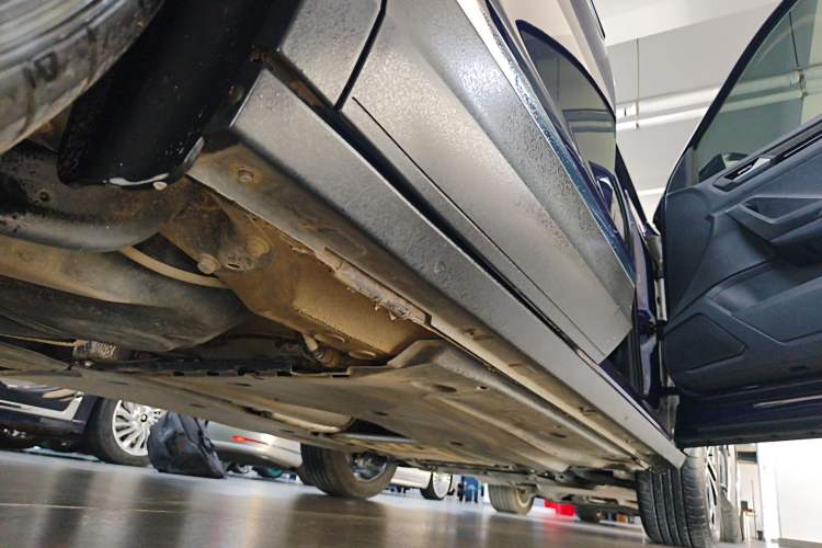 Used Volkswagen T-ROC 2021 280TSI DSG Two-Wheel Drive Comfort Connect Edition Right Side Sill