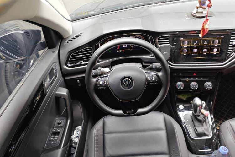 Used Volkswagen T-ROC 2021 280TSI DSG Two-Wheel Drive Comfort Connect Edition Steering Wheel
