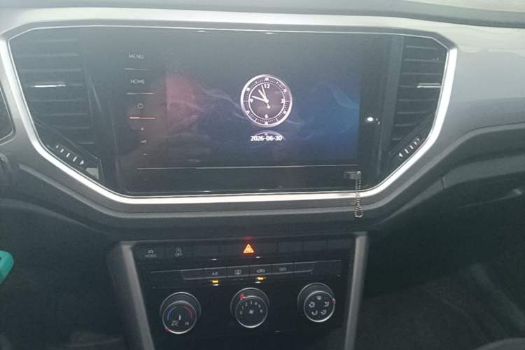 Used Volkswagen T-ROC 2021 Revised Version 280TSI DSG Two-Wheel Drive Elite Connect Edition Audio And AC Panel