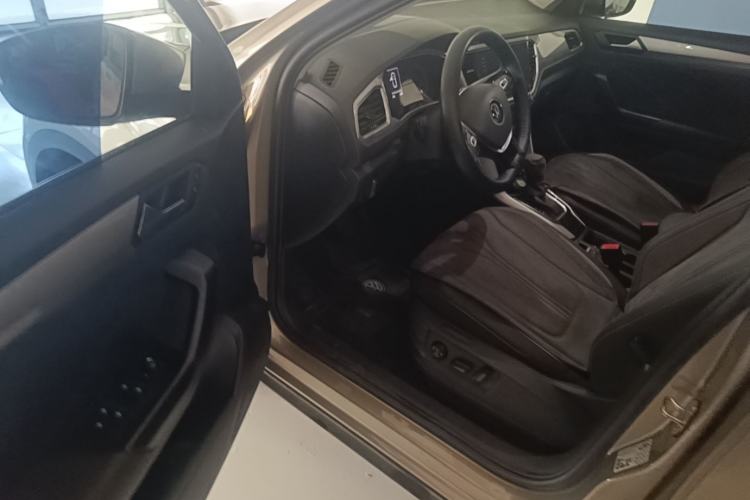 Used Volkswagen T-ROC 2021 Revised Version 280TSI DSG Two-Wheel Drive Elite Connect Edition Driver Seat