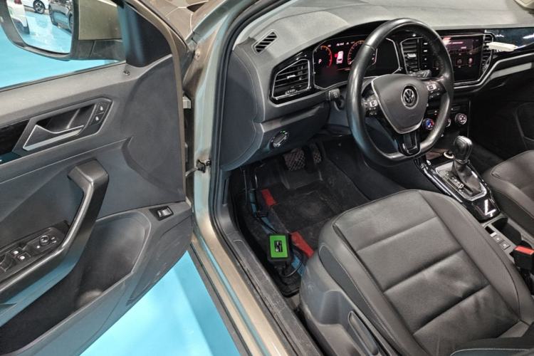 Used Volkswagen T-ROC 2021 280TSI DSG Two-Wheel Drive Comfort Connect Edition Driver Seat