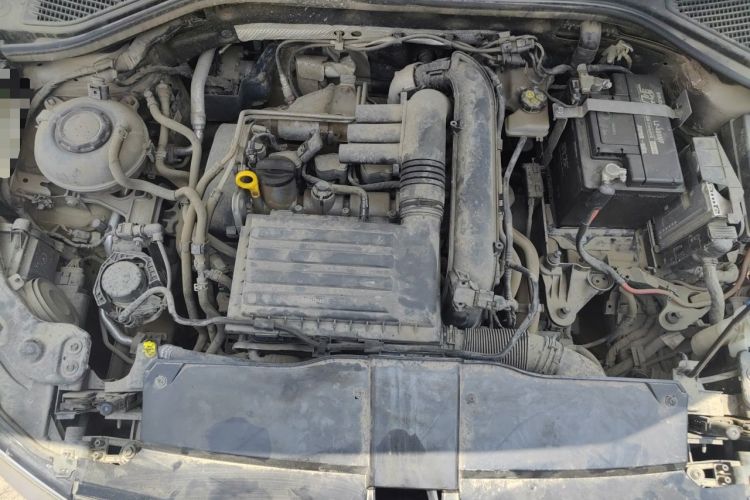 Used Volkswagen T-ROC 2021 280TSI DSG Two-Wheel Drive Elite Connect Edition Engine Bay