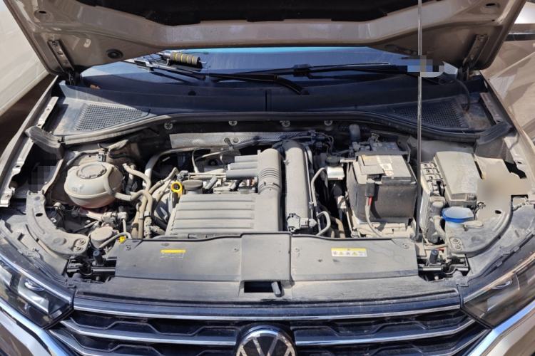 Used Volkswagen T-ROC 2021 280TSI DSG Two-Wheel Drive Comfort Connect Edition Engine Bay