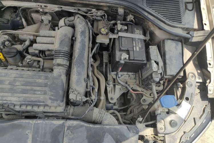 Used Volkswagen T-ROC 2021 280TSI DSG Two-Wheel Drive Elite Connect Edition Engine Bay Left