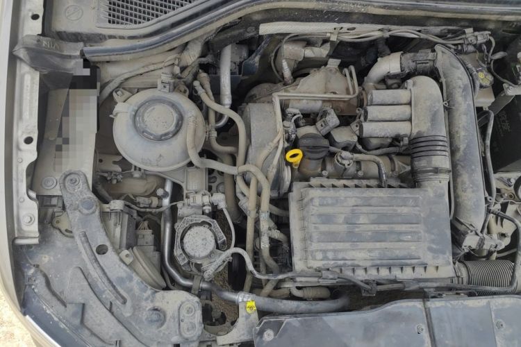 Used Volkswagen T-ROC 2021 280TSI DSG Two-Wheel Drive Elite Connect Edition Engine Bay Right