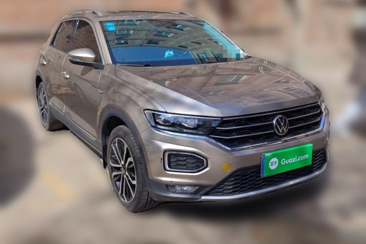 Used Volkswagen T-ROC 2021 280TSI DSG Two-Wheel Drive Comfort Connect Edition Front Right 45 Deg