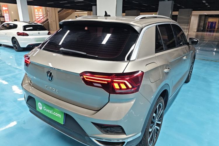 Used Volkswagen T-ROC 2021 280TSI DSG Two-Wheel Drive Comfort Connect Edition Rear Right 45 Deg