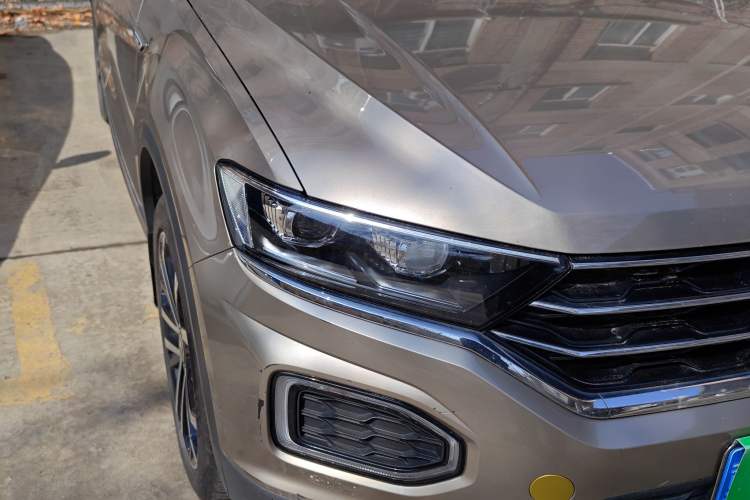 Used Volkswagen T-ROC 2021 280TSI DSG Two-Wheel Drive Comfort Connect Edition Right Front Headlight