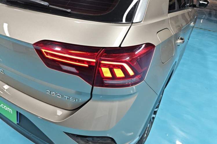 Used Volkswagen T-ROC 2021 280TSI DSG Two-Wheel Drive Comfort Connect Edition Right Rear Taillight