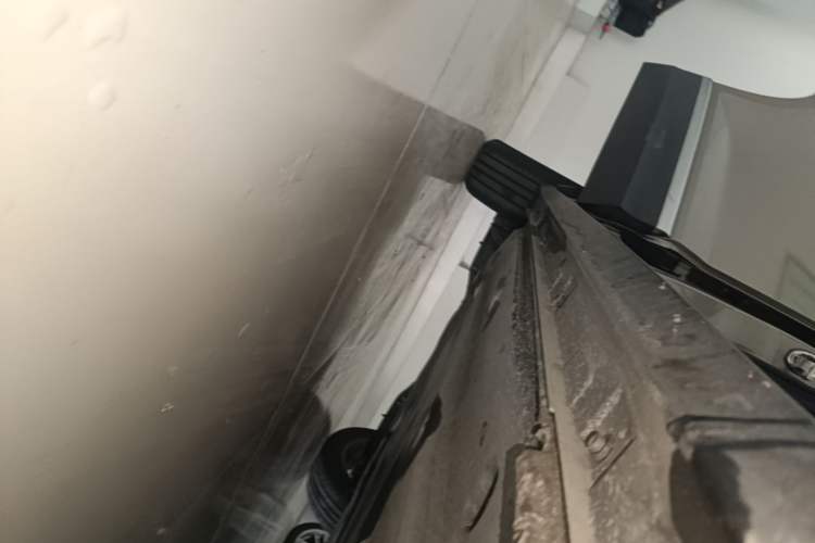 Used Volkswagen T-ROC 2021 Revised Version 280TSI DSG Two-Wheel Drive Elite Connect Edition Right Side Sill