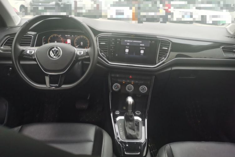 Used Volkswagen T-ROC 2021 280TSI DSG Two-Wheel Drive Comfort Connect Edition Center Console