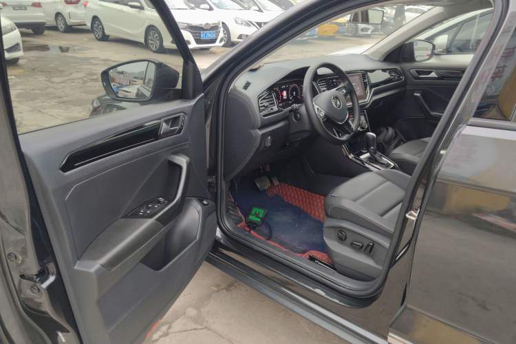 Used Volkswagen T-ROC 2021 280TSI DSG Two-Wheel Drive Comfort Connect Edition Driver Seat