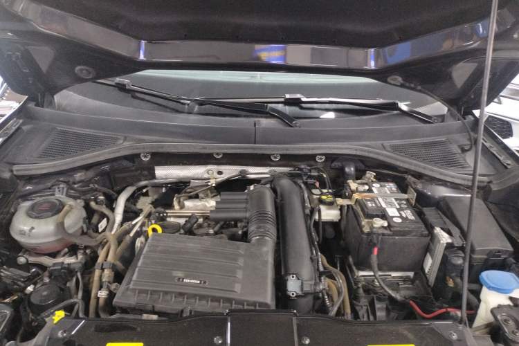 Used Volkswagen T-ROC 2021 Revised Version 280TSI DSG Two-Wheel Drive Elite Connect Edition Engine Bay