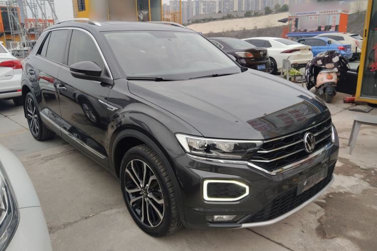 Used Volkswagen T-ROC 2021 280TSI DSG Two-Wheel Drive Comfort Connect Edition Front Right 45 Deg