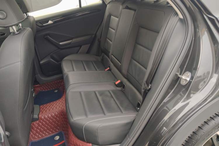 Used Volkswagen T-ROC 2021 280TSI DSG Two-Wheel Drive Comfort Connect Edition Left Rear Seat