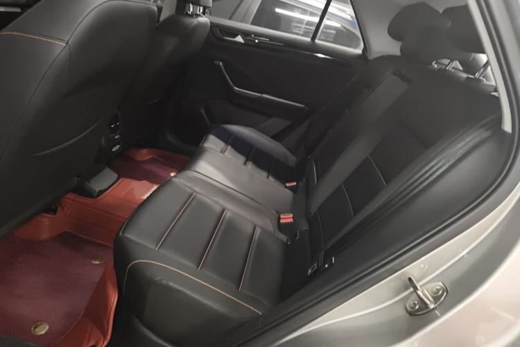 Used Volkswagen T-ROC 2021 280TSI DSG Two-Wheel Drive Comfort Connect Edition Left Rear Seat