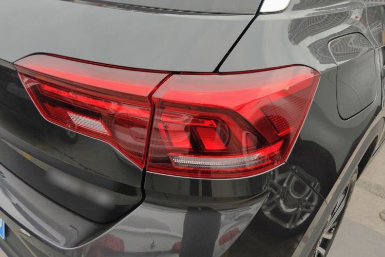 Used Volkswagen T-ROC 2021 280TSI DSG Two-Wheel Drive Comfort Connect Edition Right Rear Taillight